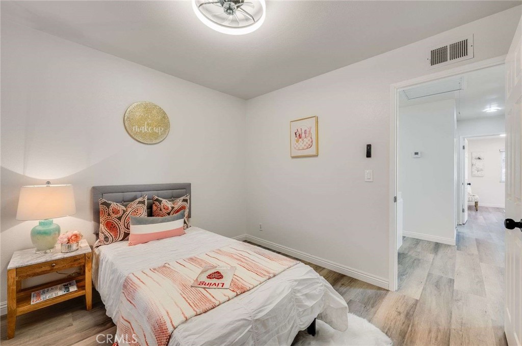 8215 Sandy Lane Paramount, CA 90723 - Photo 16 of 36