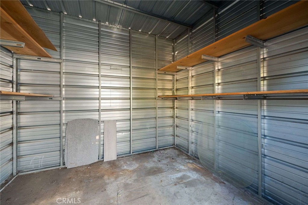 8215 Sandy Lane Paramount, CA 90723 - Photo 35 of 36