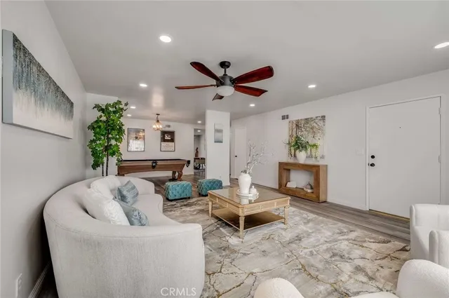 $895,000 | 8215 Sandy Lane, Paramount, CA 90723