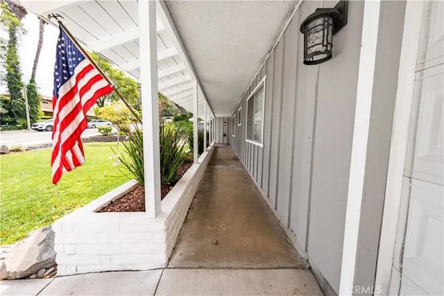 a view of an entryway