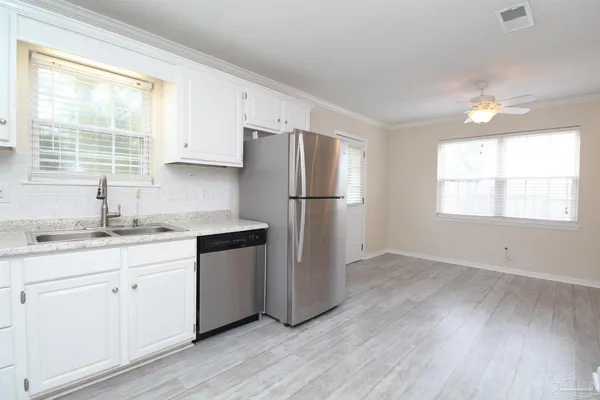 $1,775 | 3214 Clemson Road, Gulf Breeze, FL 32563