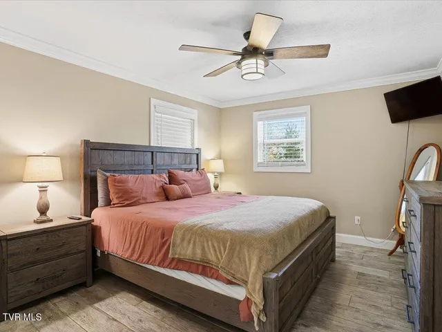 $2,450,000 | 146 Paradise Point, New Tazewell, TN 37825