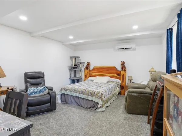 $2,150,000 | 146 Paradise Point, New Tazewell, TN 37825