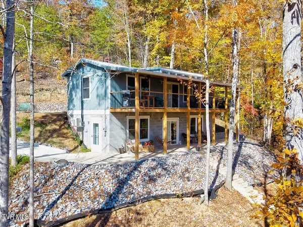 $2,150,000 | 146 Paradise Point, New Tazewell, TN 37825