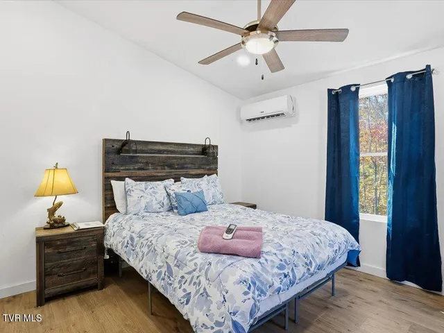 $2,450,000 | 146 Paradise Point, New Tazewell, TN 37825