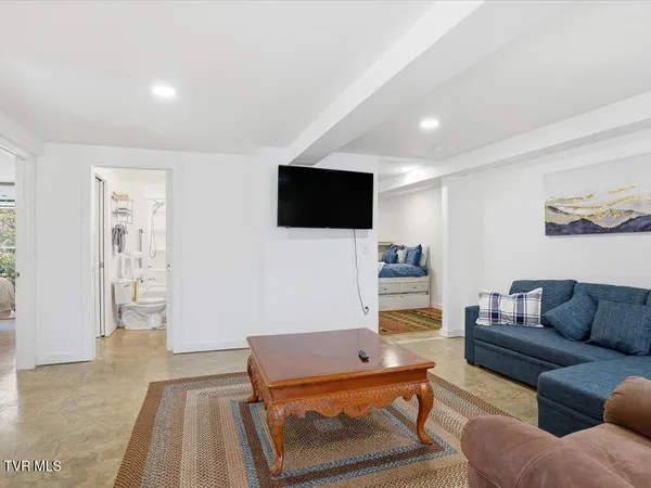 $2,150,000 | 146 Paradise Point, New Tazewell, TN 37825