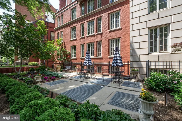 $3,900 | 1441 Rhode Island Avenue Northwest, Unit 419, Washington, DC 20005