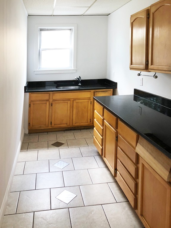 6 Rhodes Avenue Lynn, MA 01904 - Photo 8 of 19 Gallery Image 8