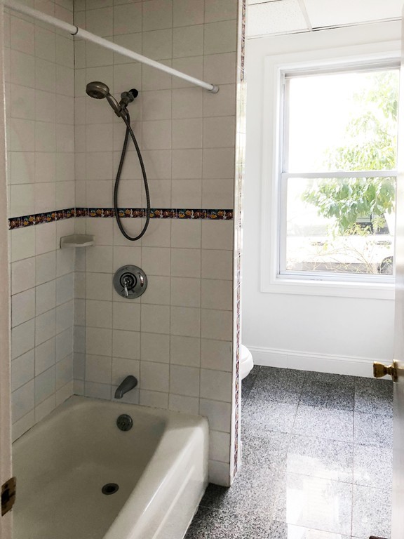 6 Rhodes Avenue Lynn, MA 01904 - Photo 9 of 19 Gallery Image 9