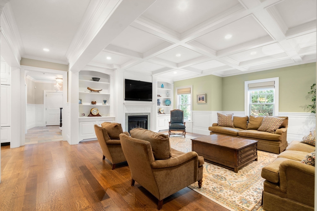 50 Oxbow Road Needham, MA 02492 - Photo 5 of 33 Gallery Image 5