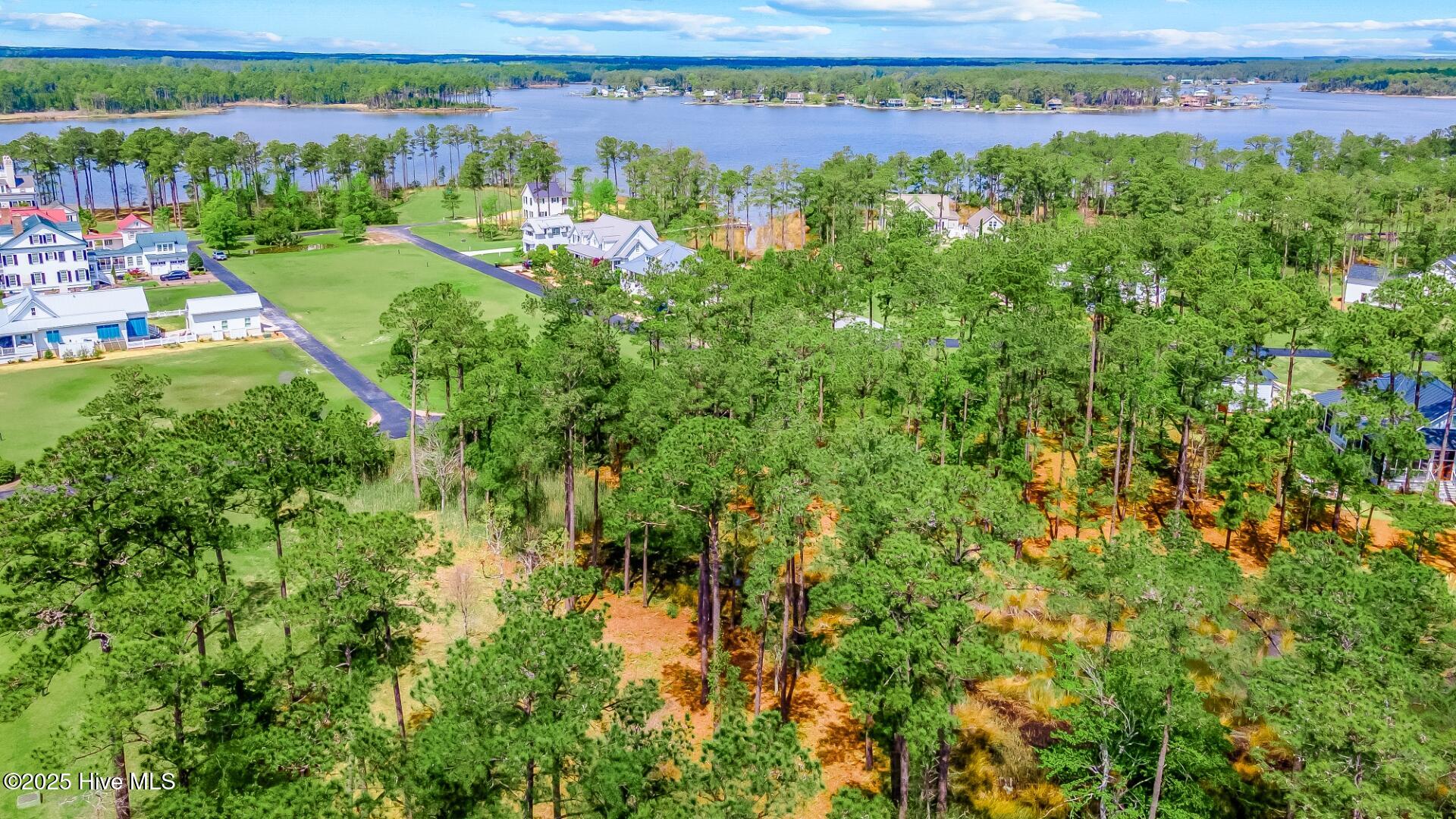 72 Oyster Point Road Oriental, NC 28571 - Photo 5 of 55 72 Oyster Point Road 38 (22)