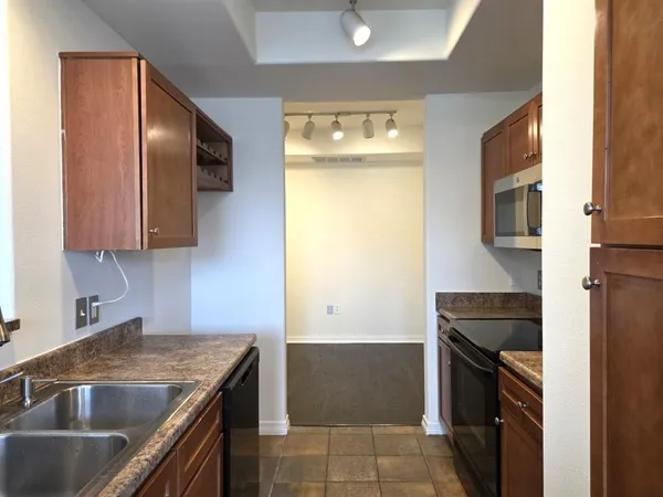 $1,950 | 330 Las Colinas Boulevard East, Unit 456, Irving, TX 75039