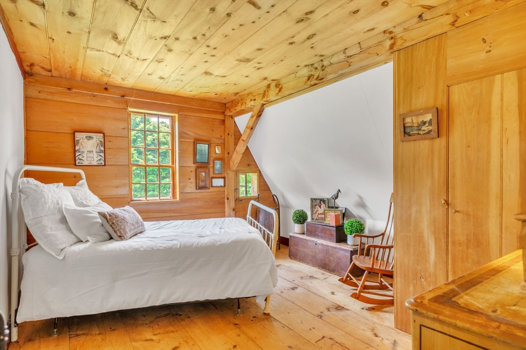 29 Athol Road Warwick, MA 01378 - Photo 13 of 18 Gallery Image 13