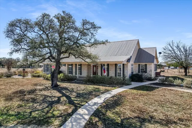 $925,000 | 842 Boos Lane, Fredericksburg, TX 78624