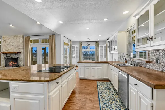 $925,000 | 842 Boos Lane, Fredericksburg, TX 78624