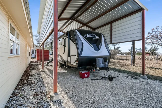 $925,000 | 842 Boos Lane, Fredericksburg, TX 78624