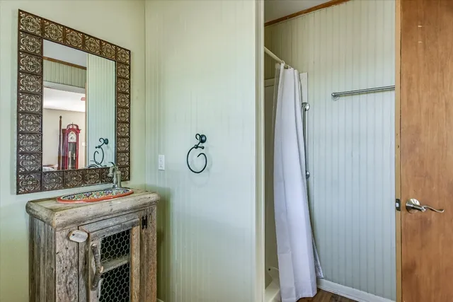 $925,000 | 842 Boos Lane, Fredericksburg, TX 78624