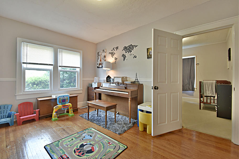 7815 Heiskell Road Powell, TN 37849 - Photo 24 of 34 Playroom/Den