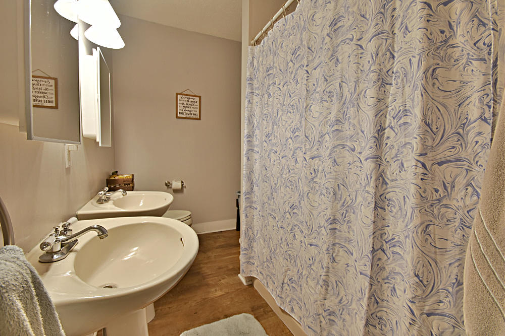 7815 Heiskell Road Powell, TN 37849 - Photo 28 of 34 Bathroom