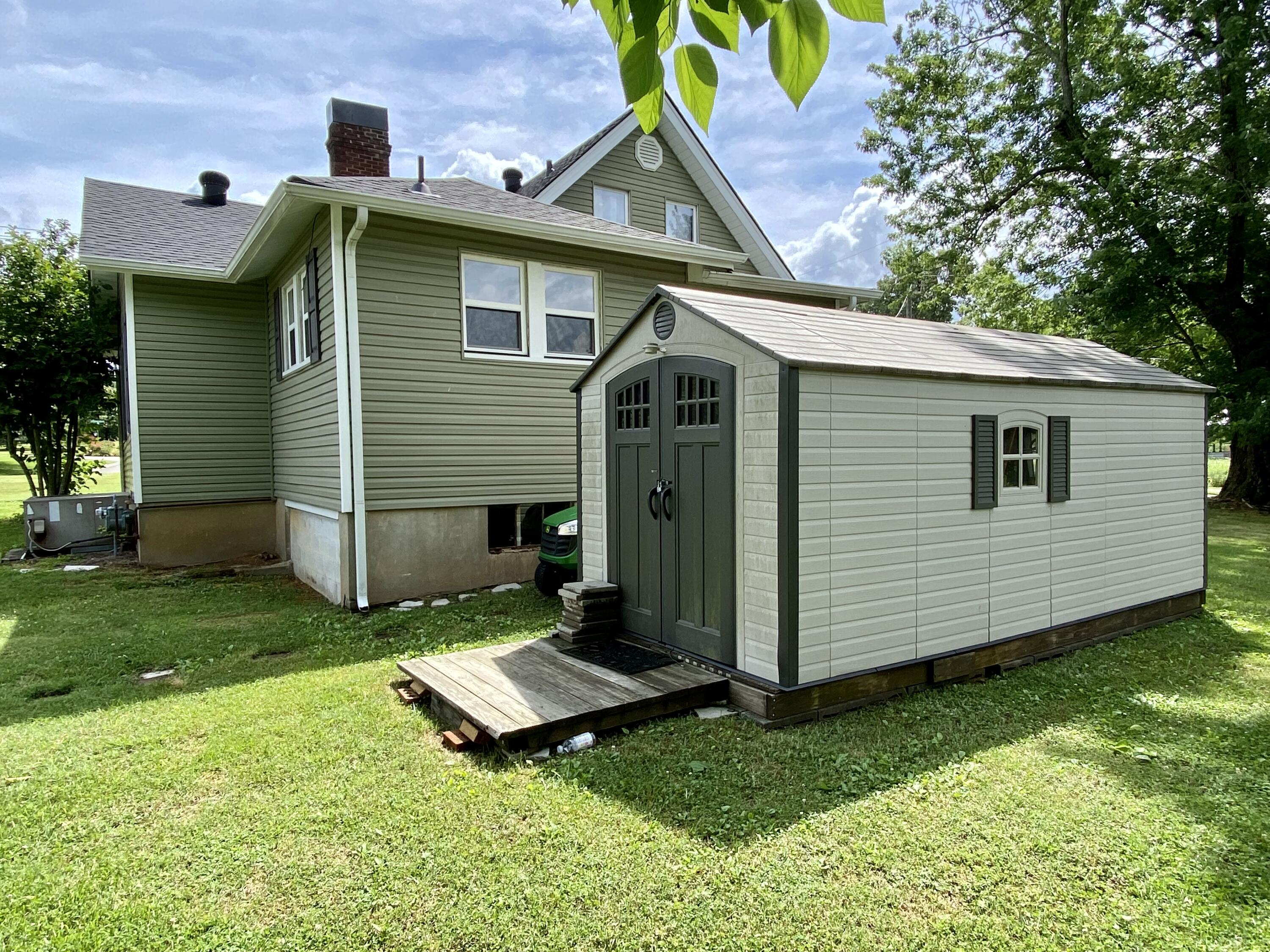 7815 Heiskell Road Powell, TN 37849 - Photo 8 of 34 Storage Shed
