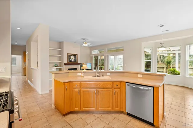 $479,000 | 802 Summerset Drive, Rio Vista, CA 94571