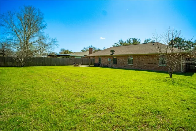 a view of an outdoor space with seating area
