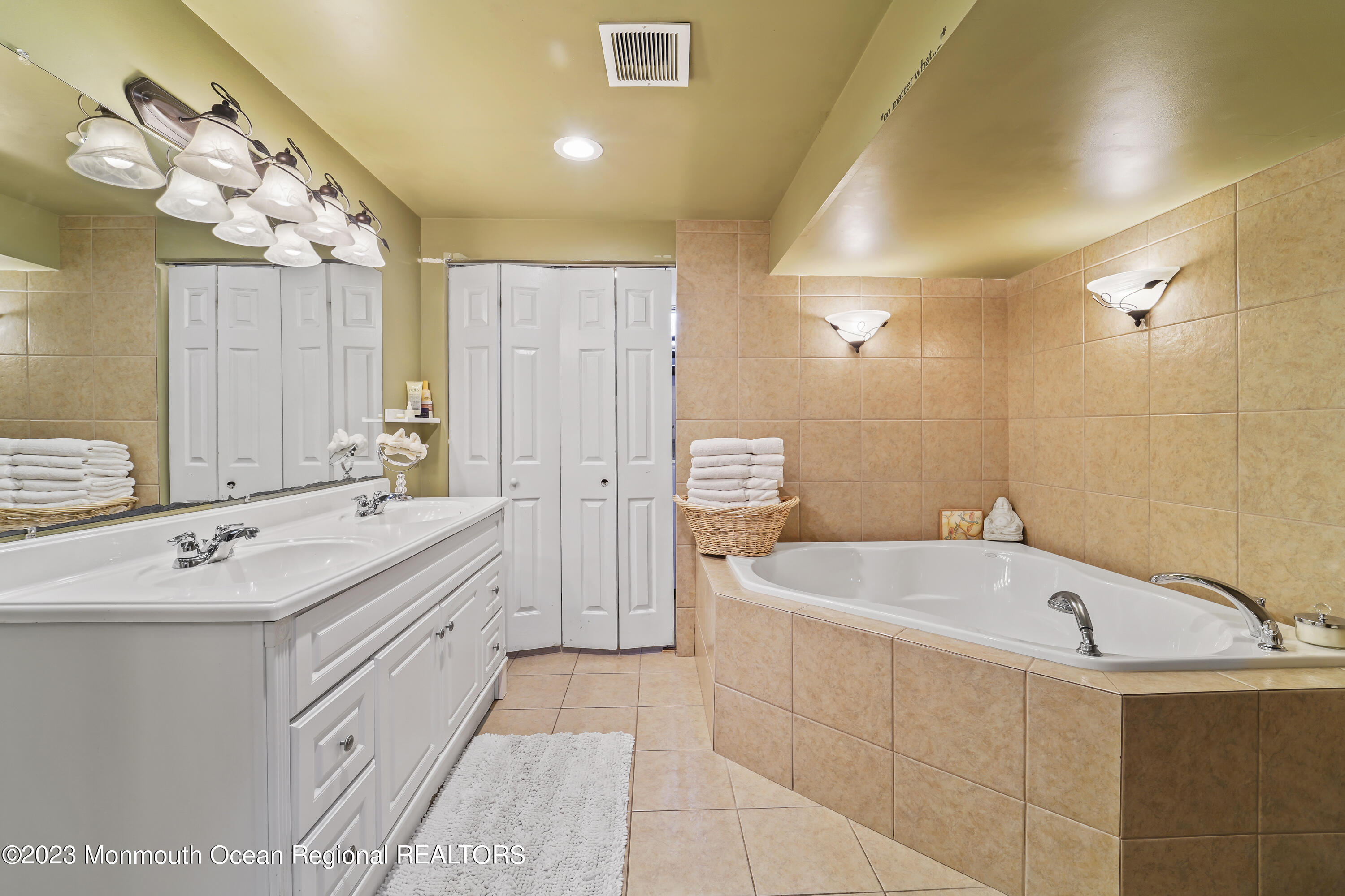 355 Frank Applegate Road Jackson, NJ 08527 - Photo 16 of 26 DSC01363