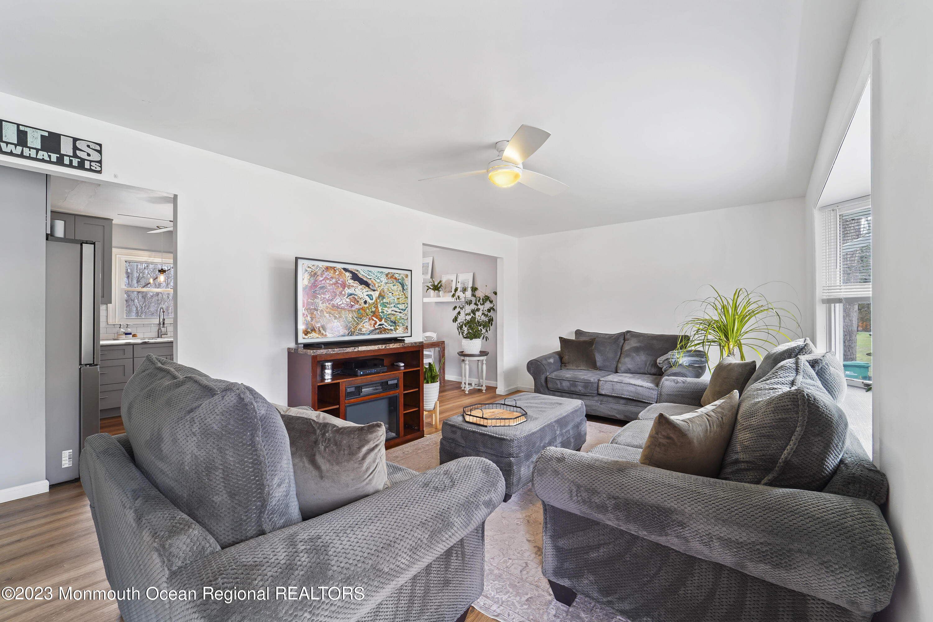 355 Frank Applegate Road Jackson, NJ 08527 - Photo 2 of 26 DSC01243