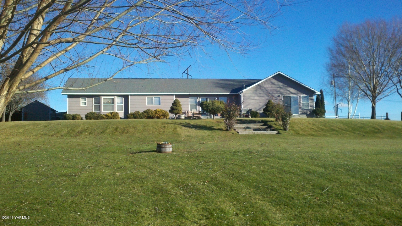 302 Wendt Road Yakima, WA 98901 - Photo 3 of 26 2013-01-10_13-56-59_937