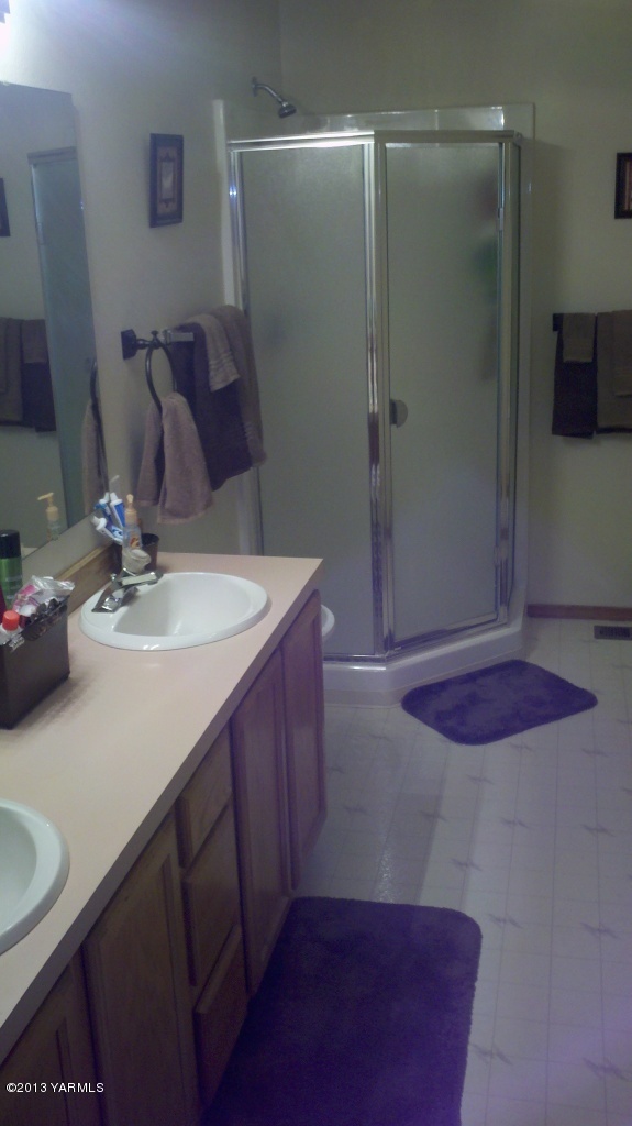 302 Wendt Road Yakima, WA 98901 - Photo 24 of 26 2013-01-10_13-53-34_141