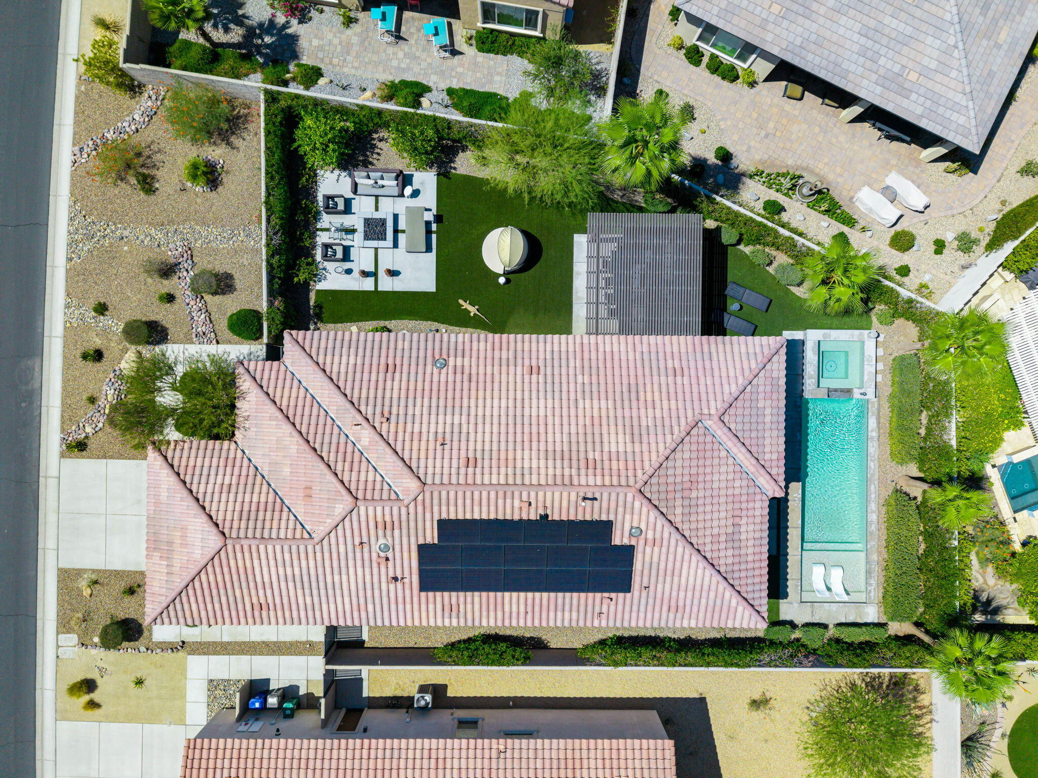 46 Bordeaux Rancho Mirage, CA 92270 - Photo 2 of 42 6-web-or-mls-JBBordeaux_OPMG_0925_006