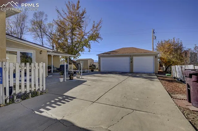 a view of a house with a garage