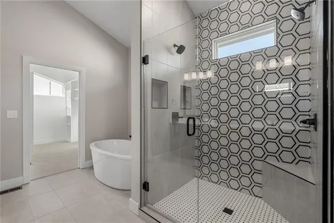 $741,000 | 8973 Shady Bend Road, Lenexa, KS 66227