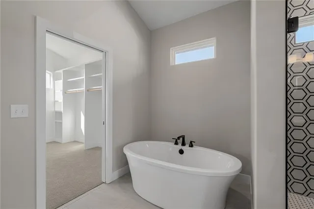 $743,000 | 8973 Shady Bend Road, Lenexa, KS 66227