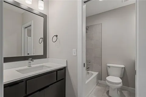 $741,000 | 8973 Shady Bend Road, Lenexa, KS 66227