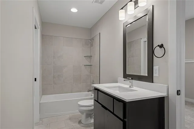 $743,000 | 8973 Shady Bend Road, Lenexa, KS 66227