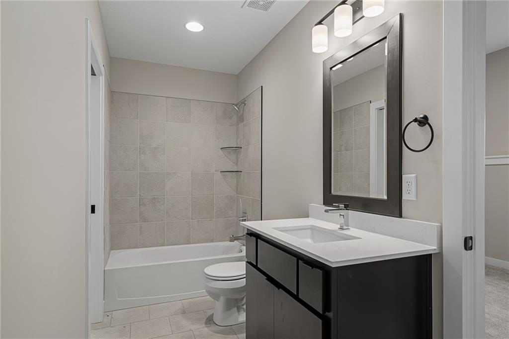 8973 Shady Bend Road Lenexa, KS 66227 - Photo 38 of 45