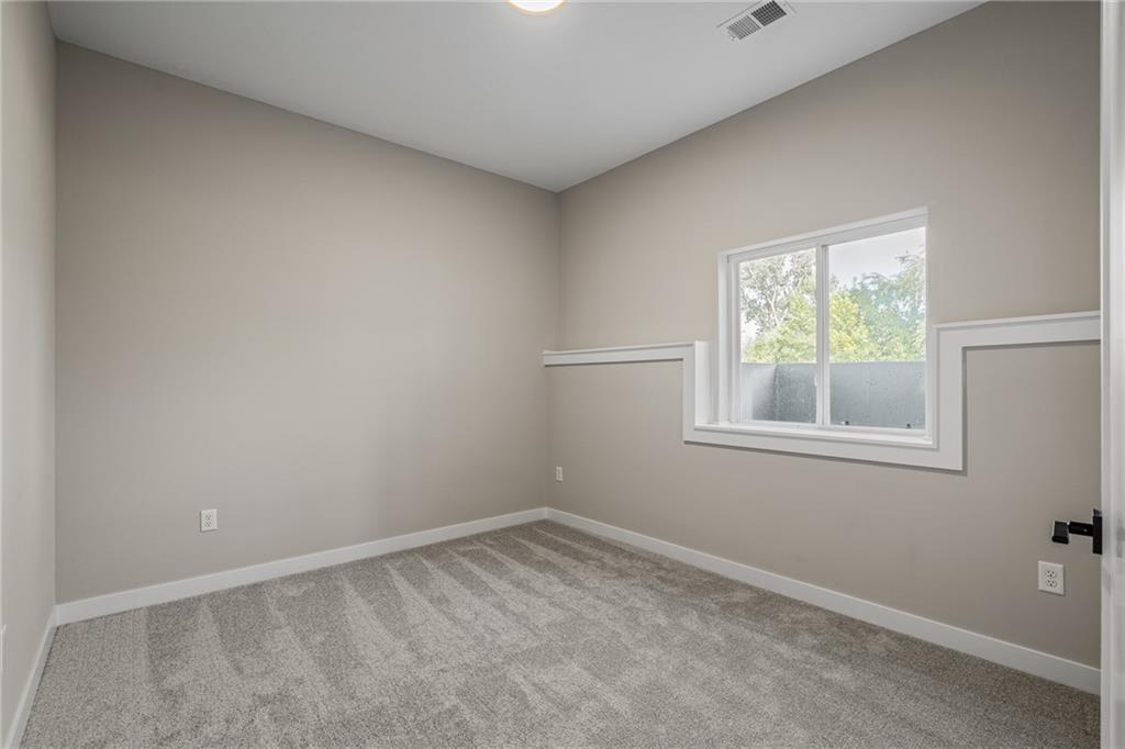 8973 Shady Bend Road Lenexa, KS 66227 - Photo 39 of 45