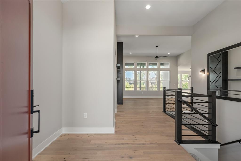 8973 Shady Bend Road Lenexa, KS 66227 - Photo 4 of 45