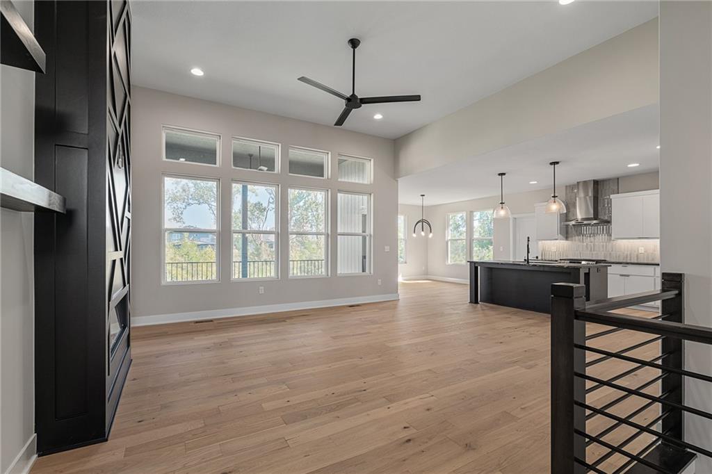 8973 Shady Bend Road Lenexa, KS 66227 - Photo 6 of 45