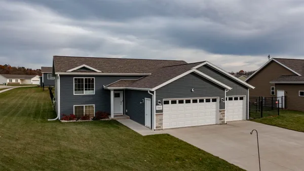 $334,900 | 1545 Webster Way, Waupaca, WI 54981
