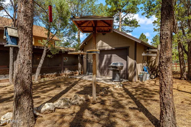 a utility room with sink dryer and washer