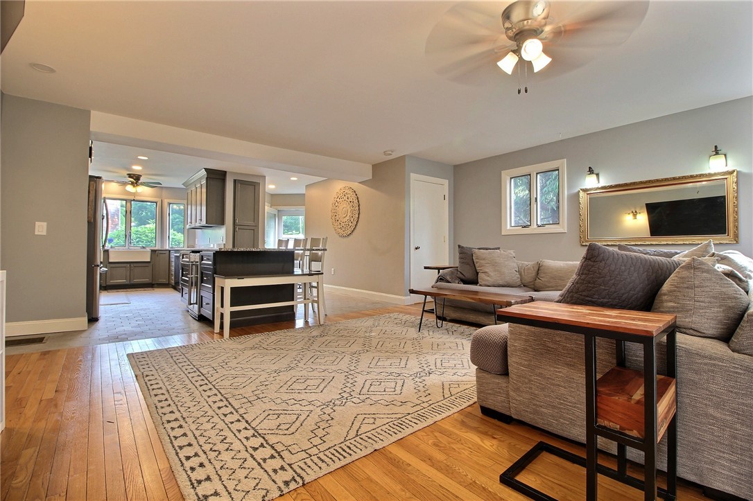 284 Shore Road, Unit D Westerly, RI 02891 - Photo 3 of 27