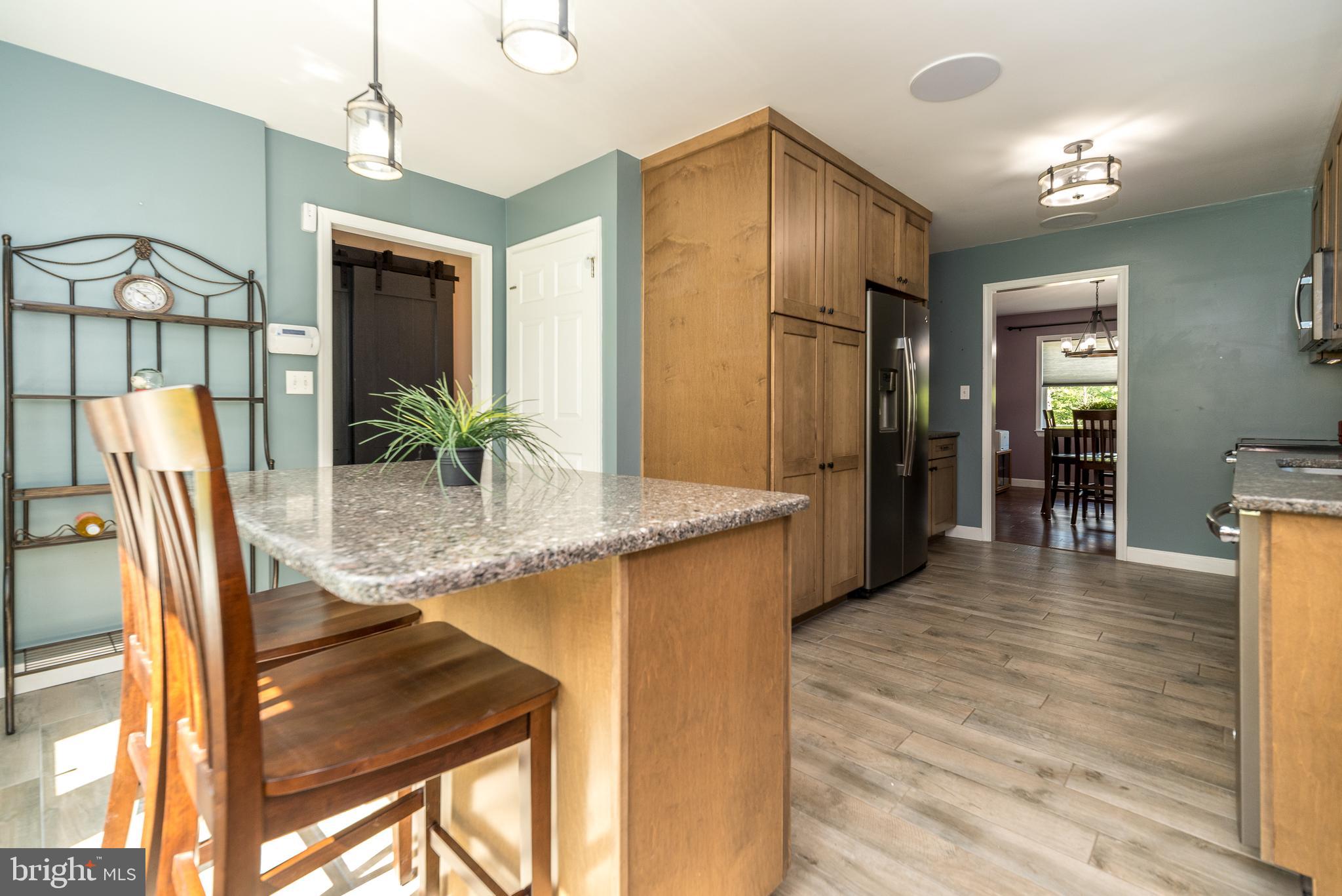 516 Upper Stump Road Chalfont, PA 18914 - Photo 15 of 37 Island with seating