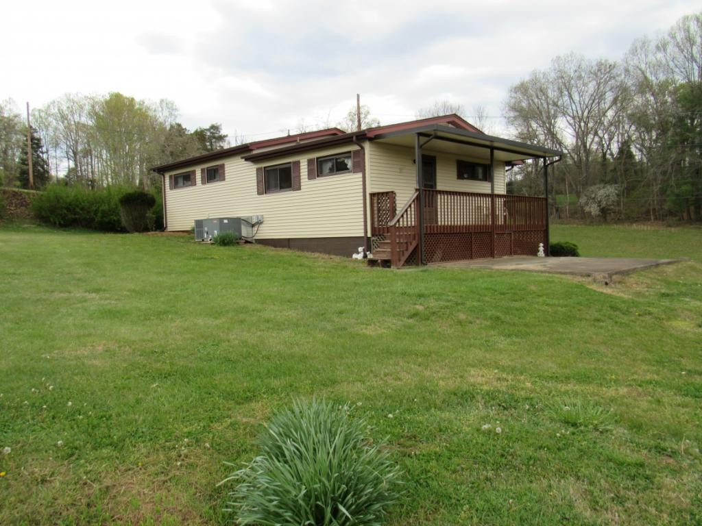 1024 Paperville Road Bristol, TN 37620 - Photo 6 of 26 Photo 6