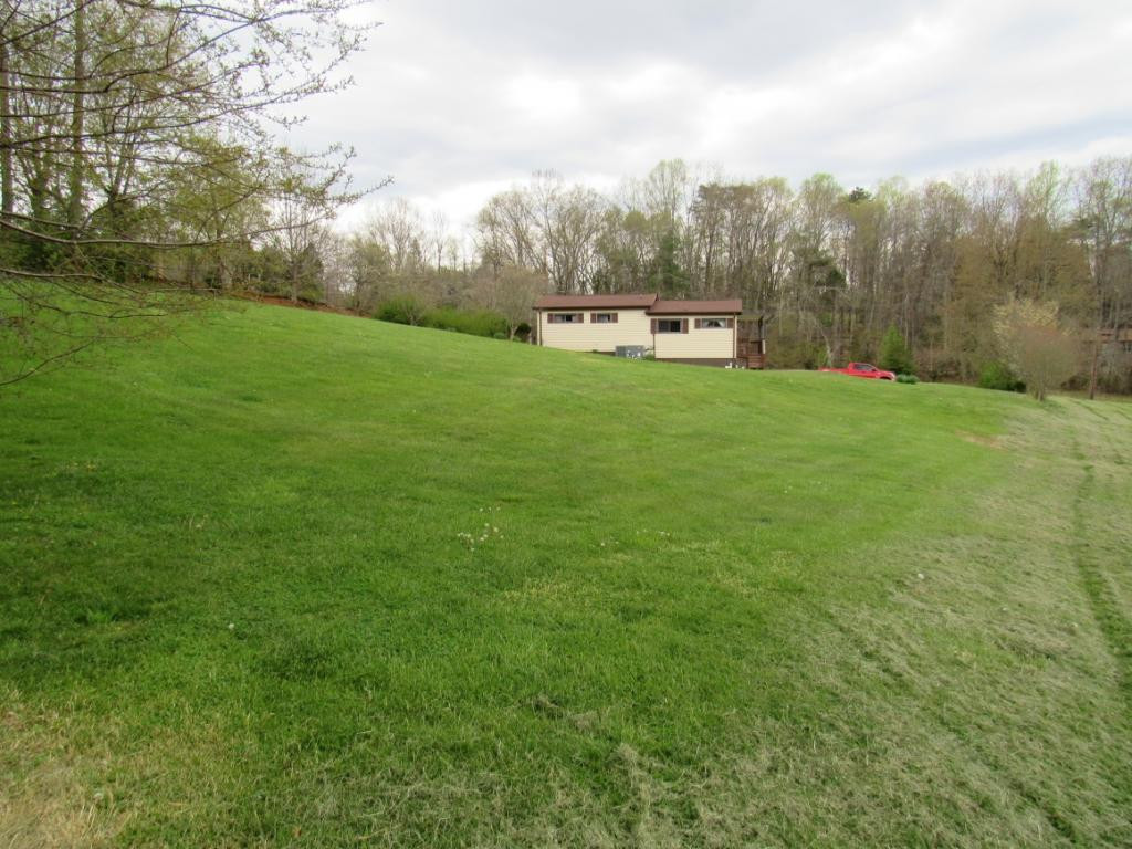 1024 Paperville Road Bristol, TN 37620 - Photo 8 of 26 Photo 8