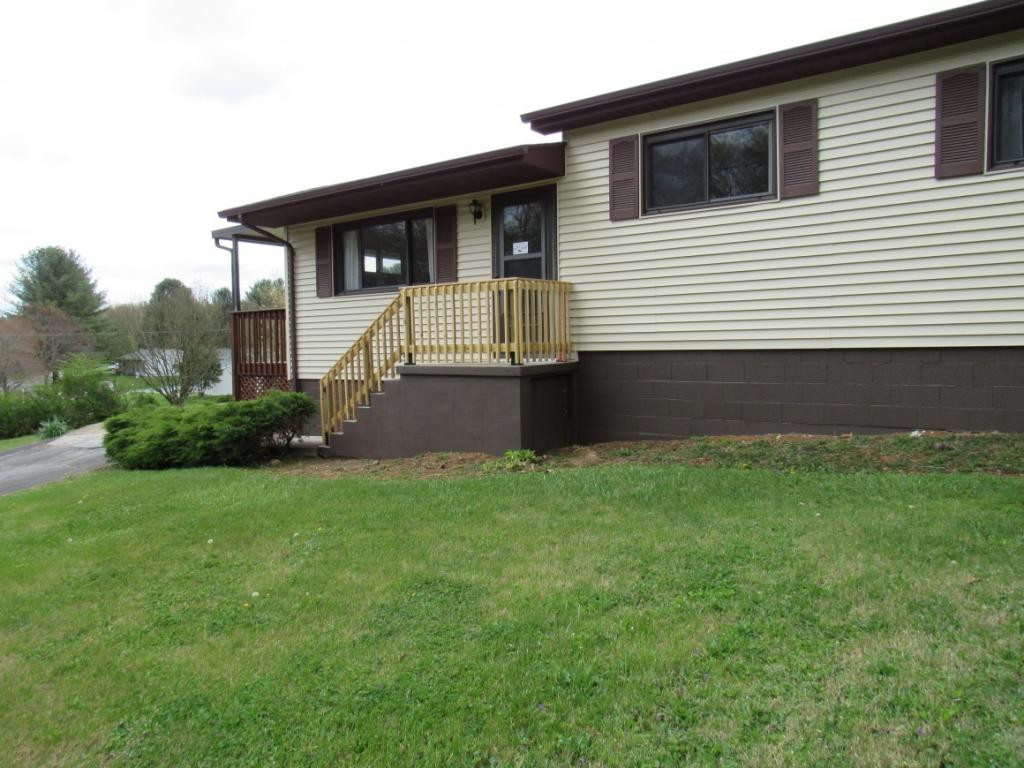 1024 Paperville Road Bristol, TN 37620 - Photo 10 of 26 Photo 10