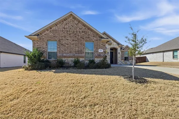 $425,000 | 6025 Kansas Trail, Midlothian, TX 76065