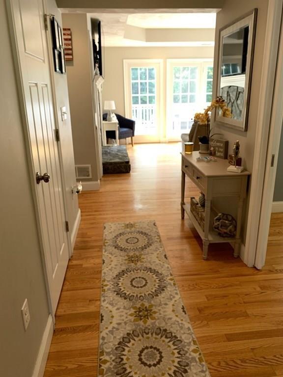 52 Gillespie Road Charlton, MA 01507 - Photo 4 of 37 Gallery Image 4