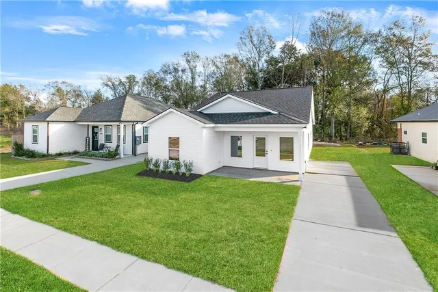 $270,000 | 2329 Caddy Drive, Marrero, LA 70072